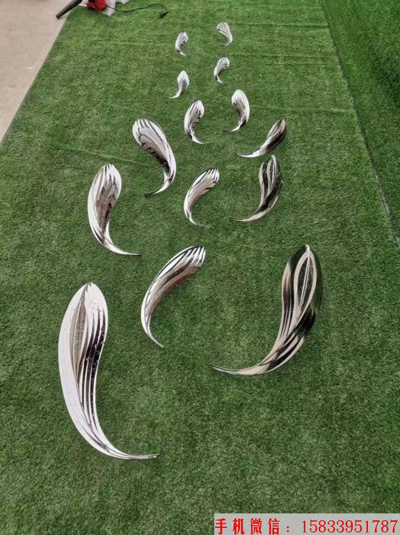 不锈钢抽象小鱼雕塑2